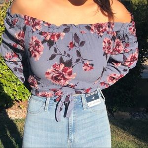 Kendall and Kylie pacsun off the shoulder shirt